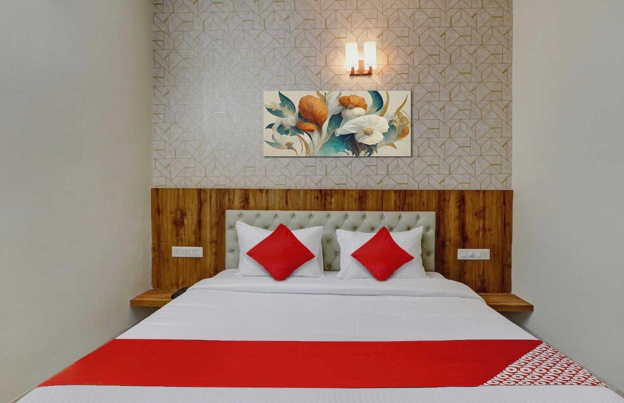 Super Collection O Global Stay Near Kengeri Bus Terminal Metro Station Bangalore Exterior photo