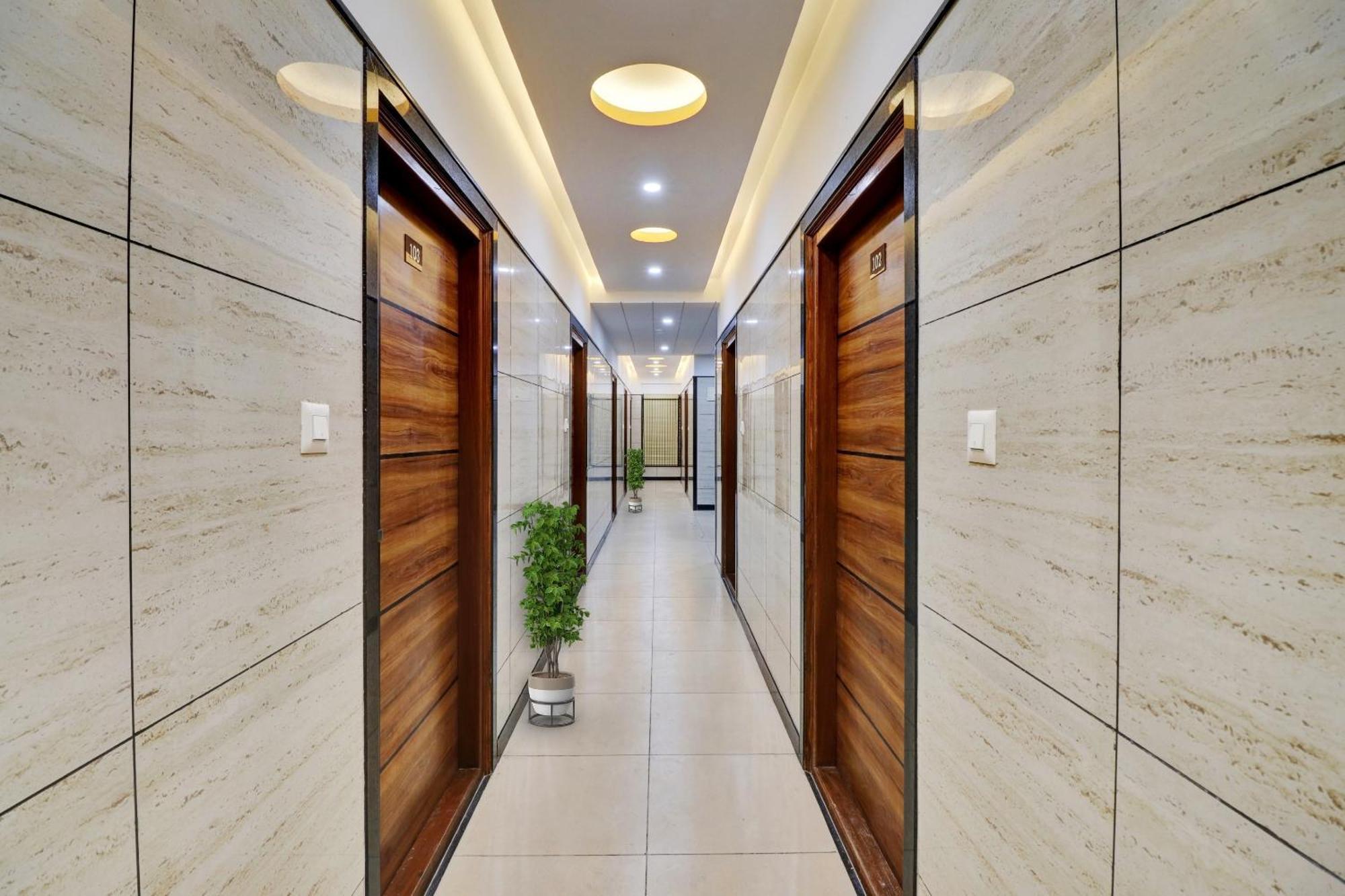 Super Collection O Global Stay Near Kengeri Bus Terminal Metro Station Bangalore Exterior photo