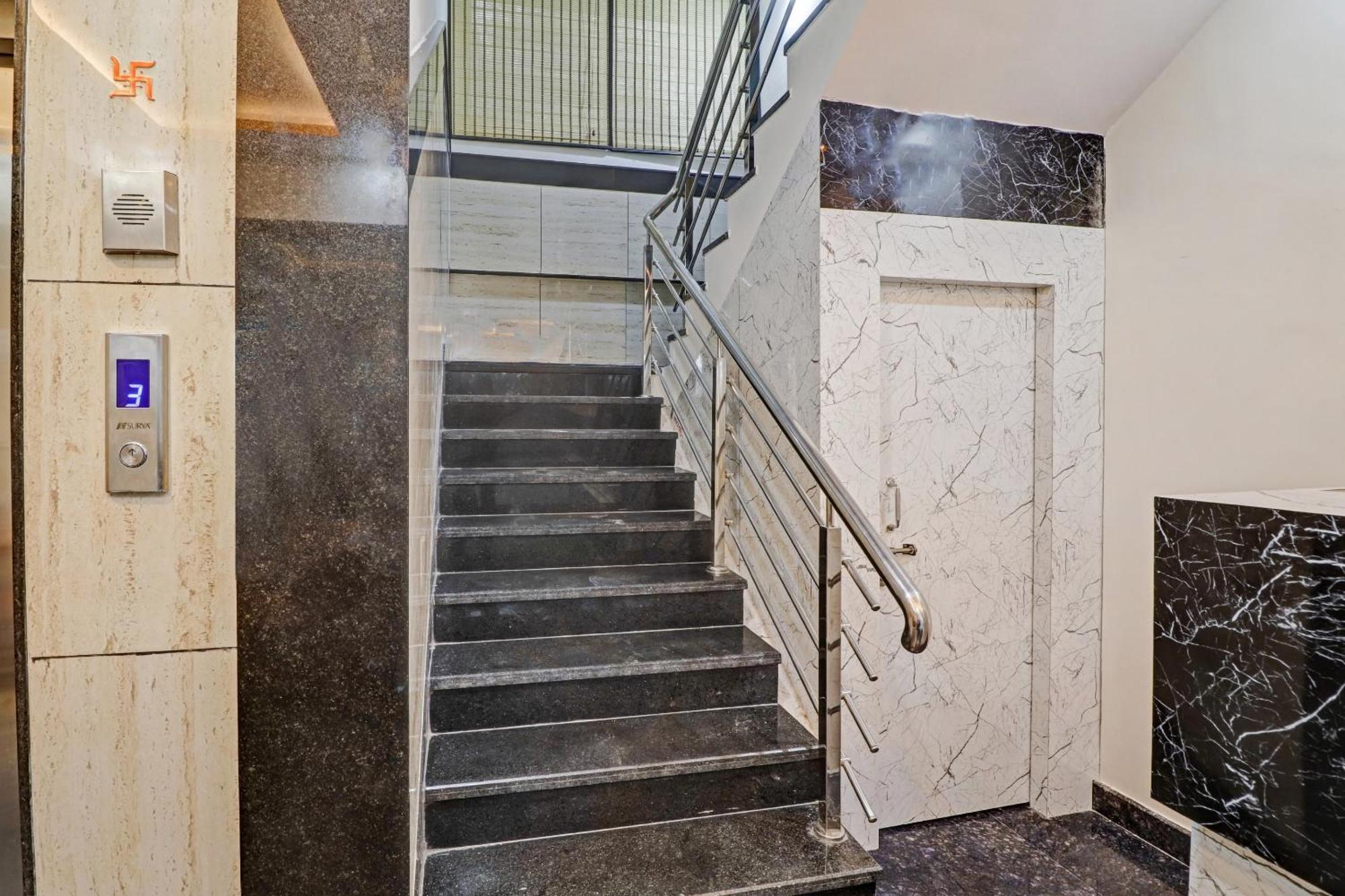 Super Collection O Global Stay Near Kengeri Bus Terminal Metro Station Bangalore Exterior photo